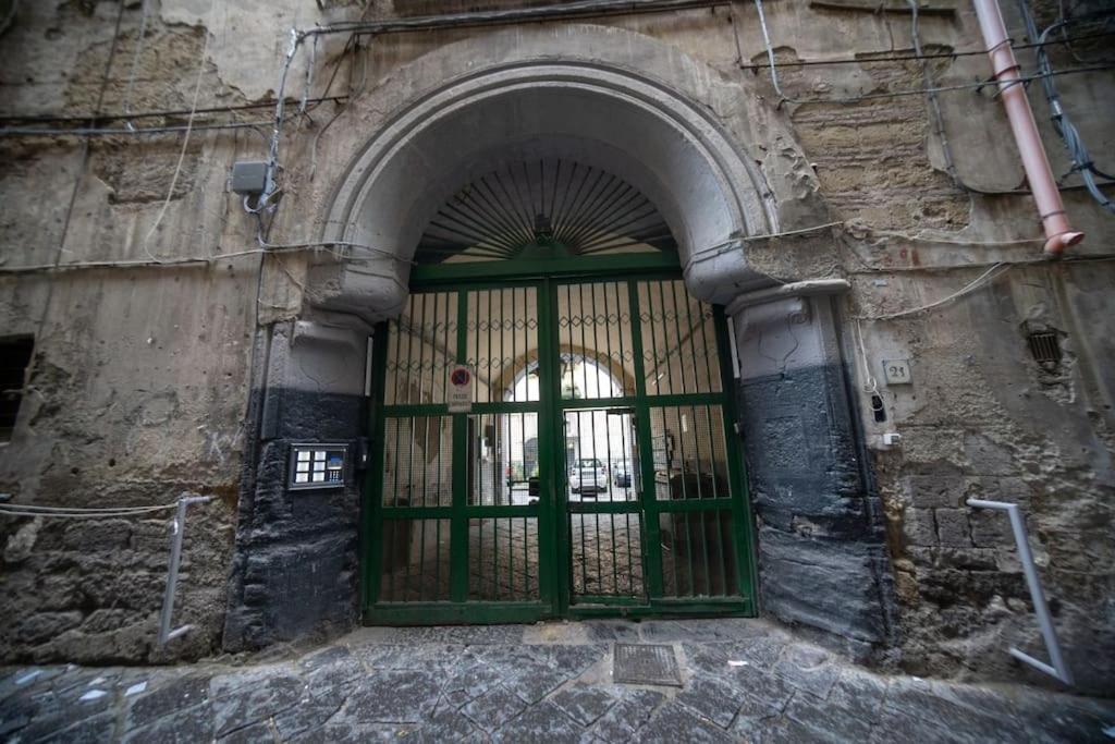 Home Nonna Sabina - Centro Storico Napoli Экстерьер фото